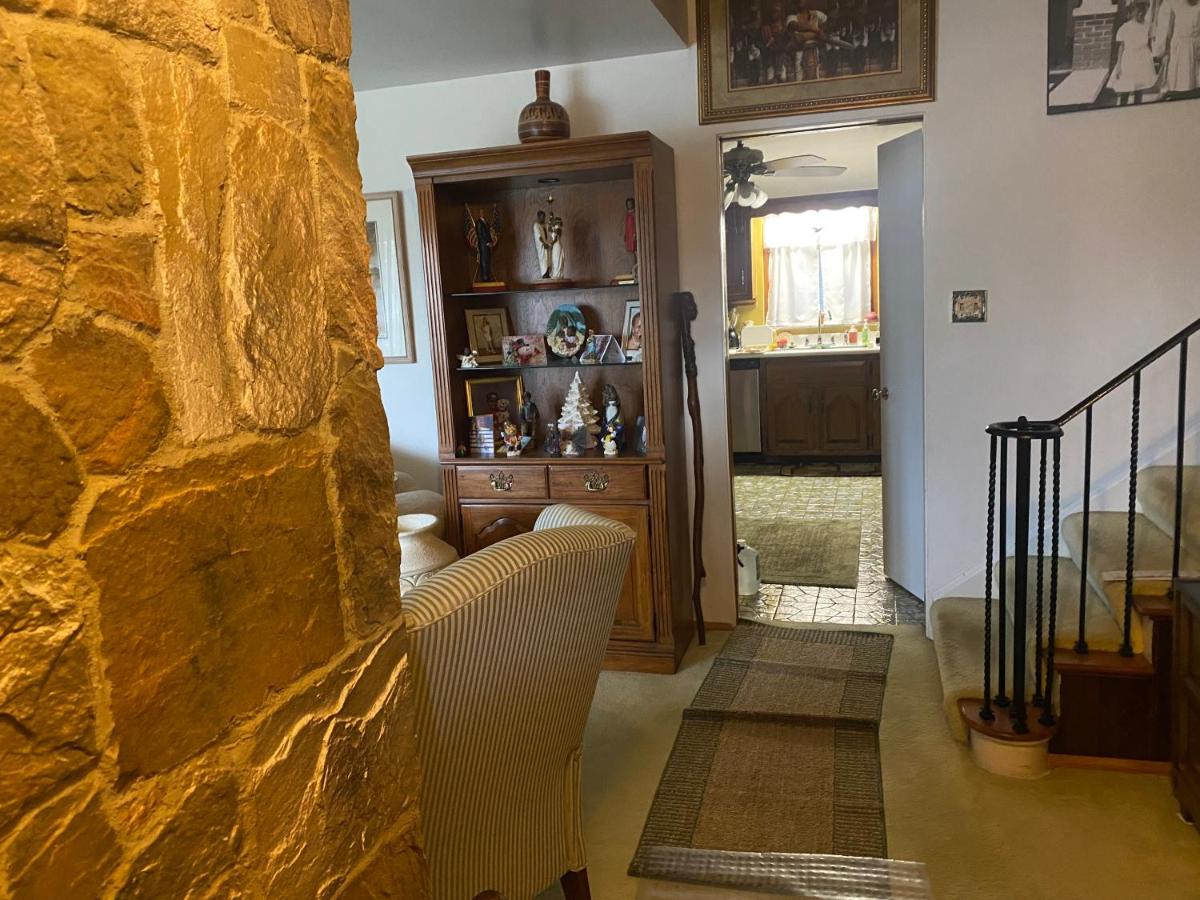 Grandma Sang's Bed & Breakfast - Housity