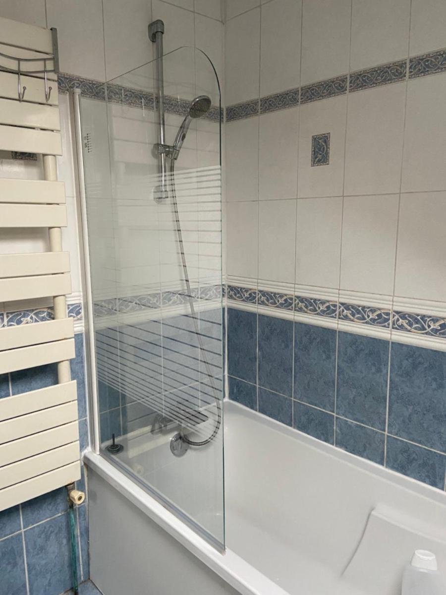 Maison au calme a l'orée du bois. Accès A13-A14 - Housity