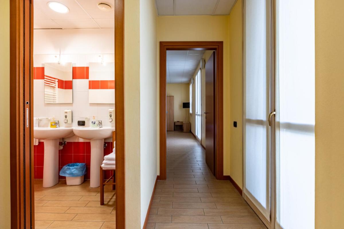 PILGRIM'S HOUSE by Alterego - Housity