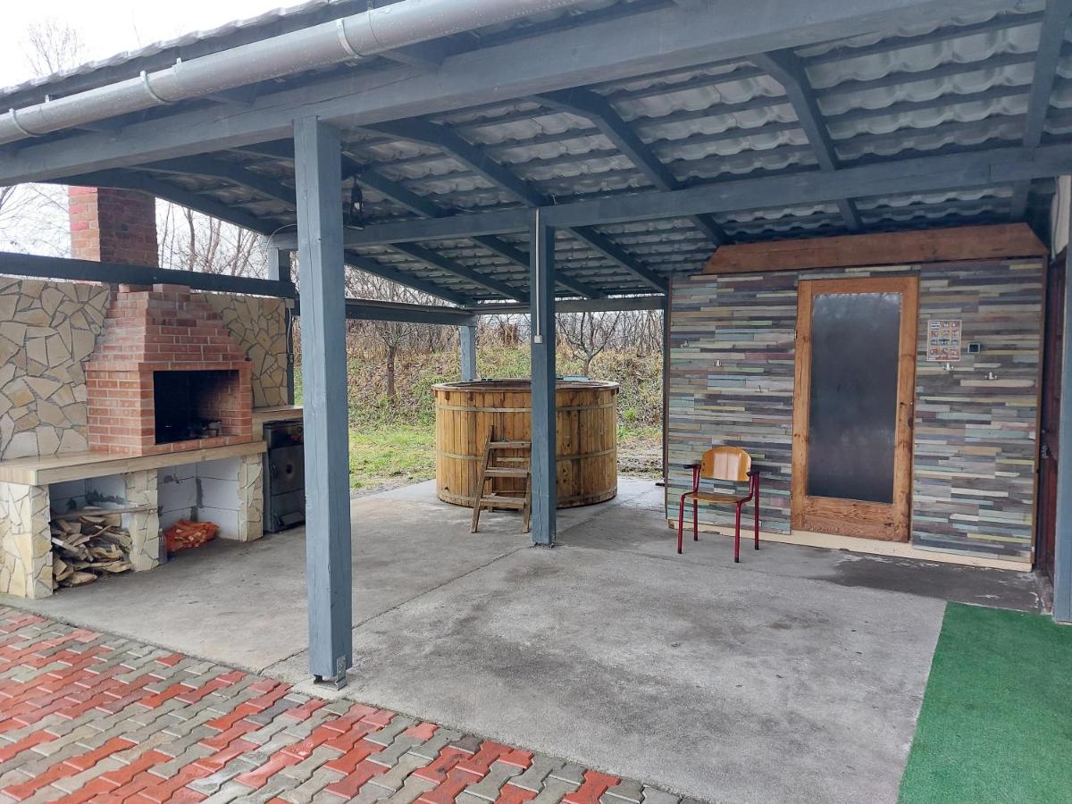 Camping Cabana Gonduzo - Housity