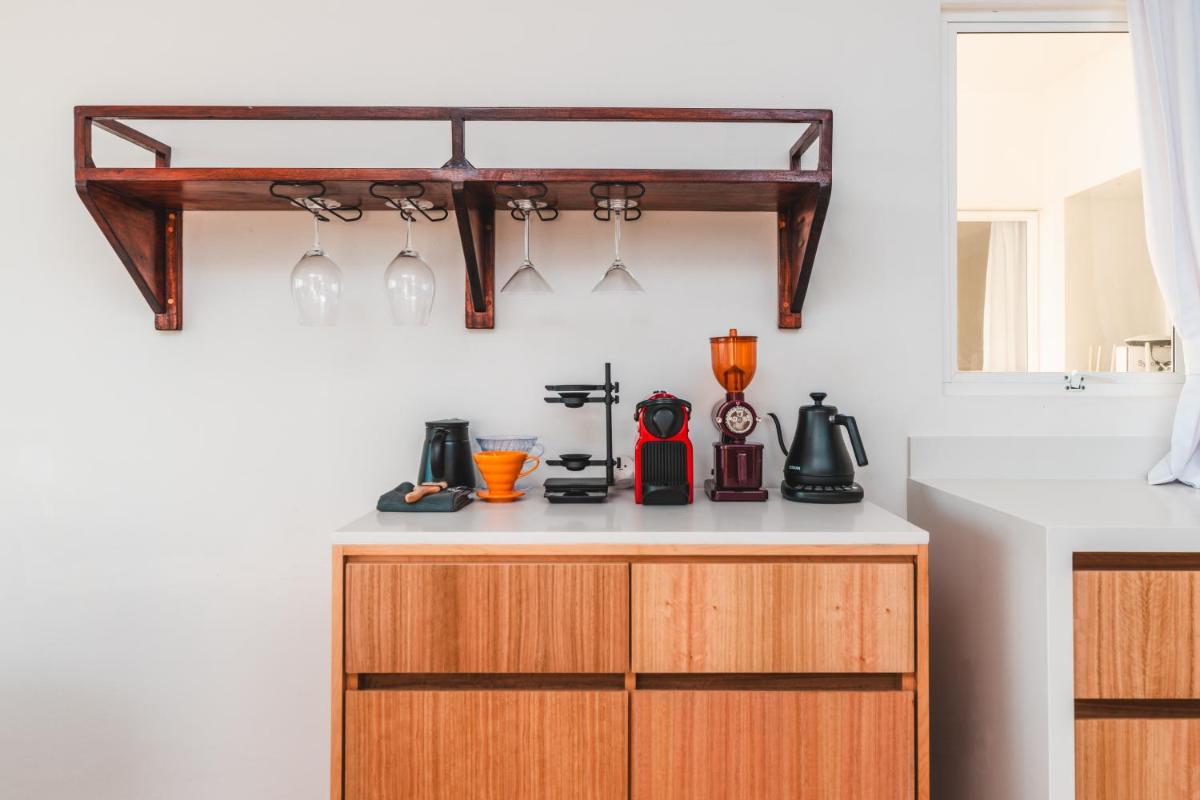 Buena Vista Ocean View Apartments Santa Teresa - Housity