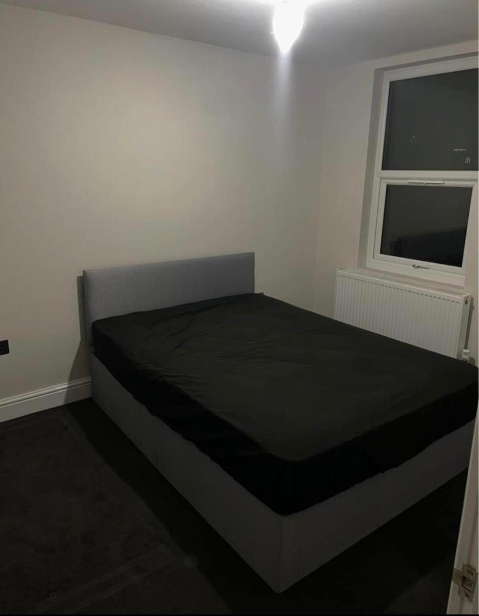 Double Bedroom - Housity