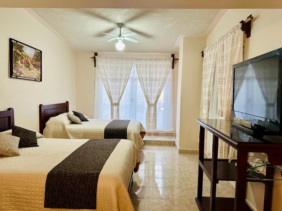 Hotel Monarca Tlalpujahua - Housity