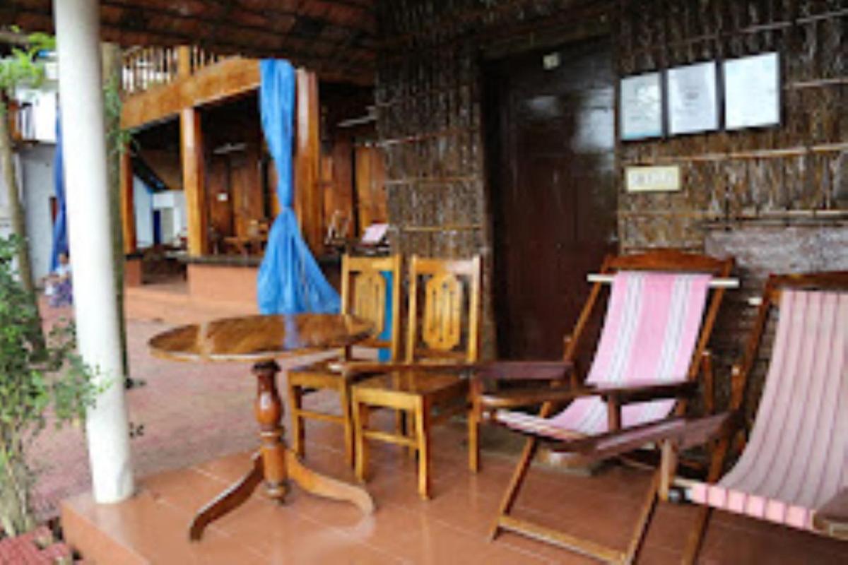Malayalam Lake Resorts Alappuzha - Housity