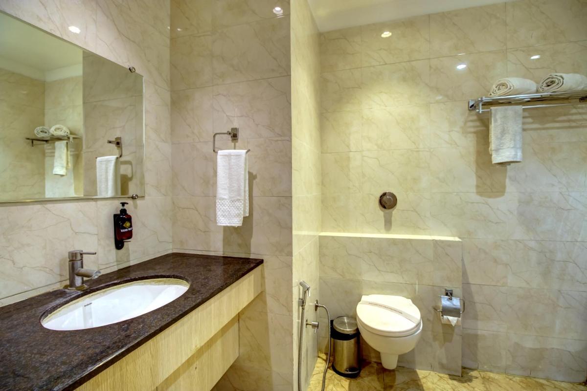 M.A.R.S Hotel Amritsar - Housity