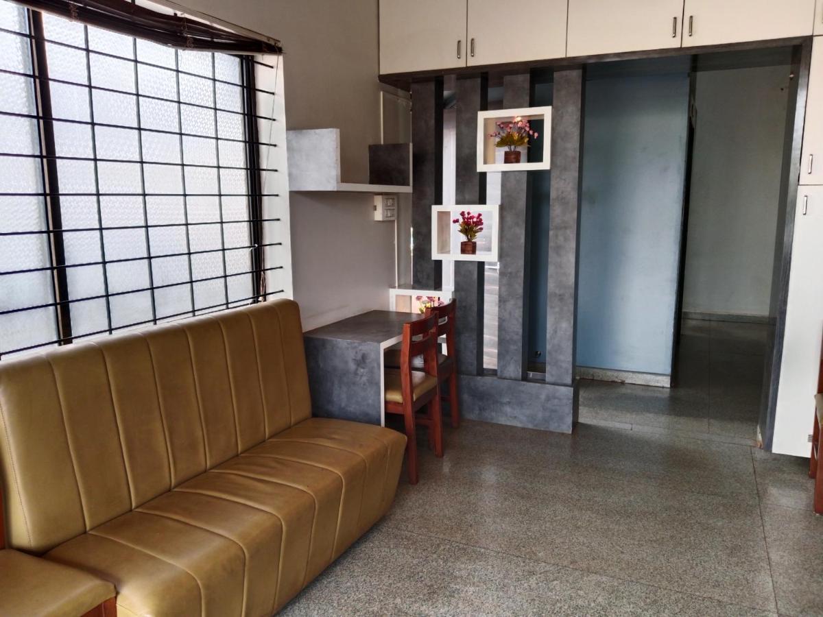 HOTEL SUNANDA LODGE - Housity