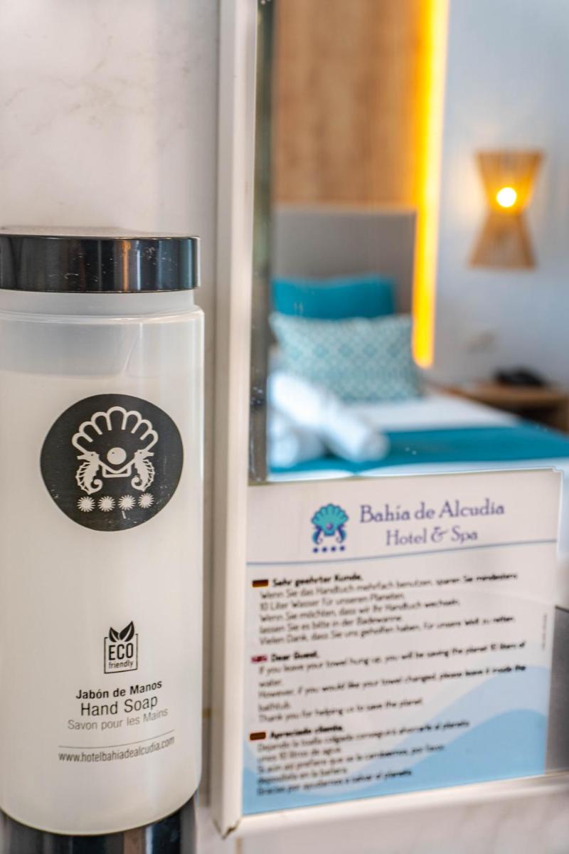 Cama o camas de una habitación en Bahía de Alcudia Hotel & Spa