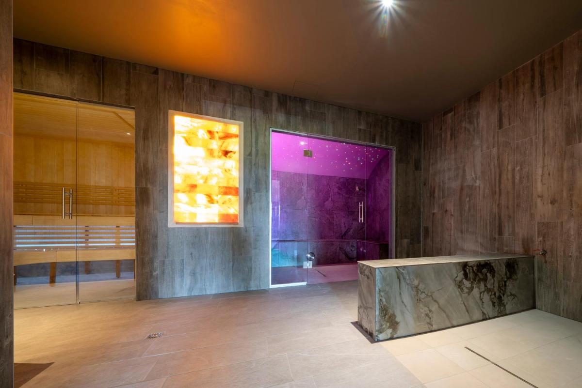 Hotel Munsch Restaurant & Wellness, Colmar Nord - Haut-Koenigsbourg - Housity