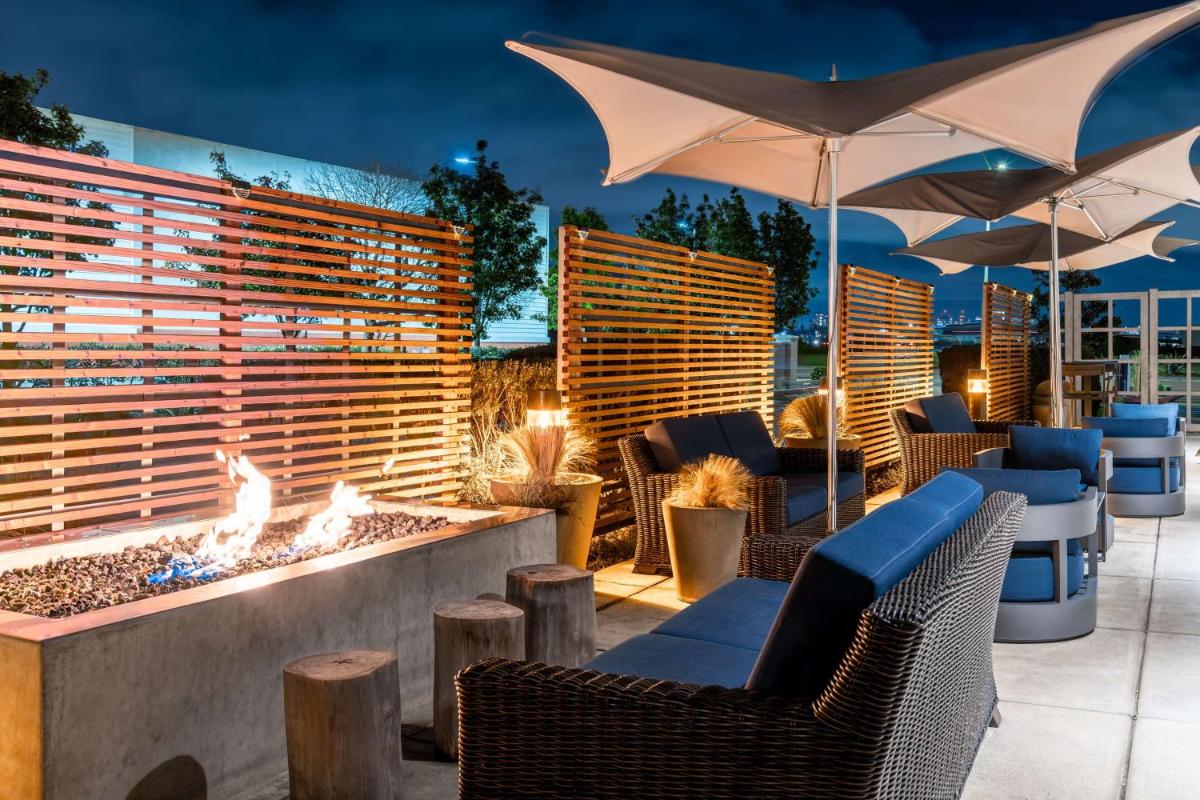 Hilton Garden Inn San Francisco/Oakland Bay Bridge - Housity