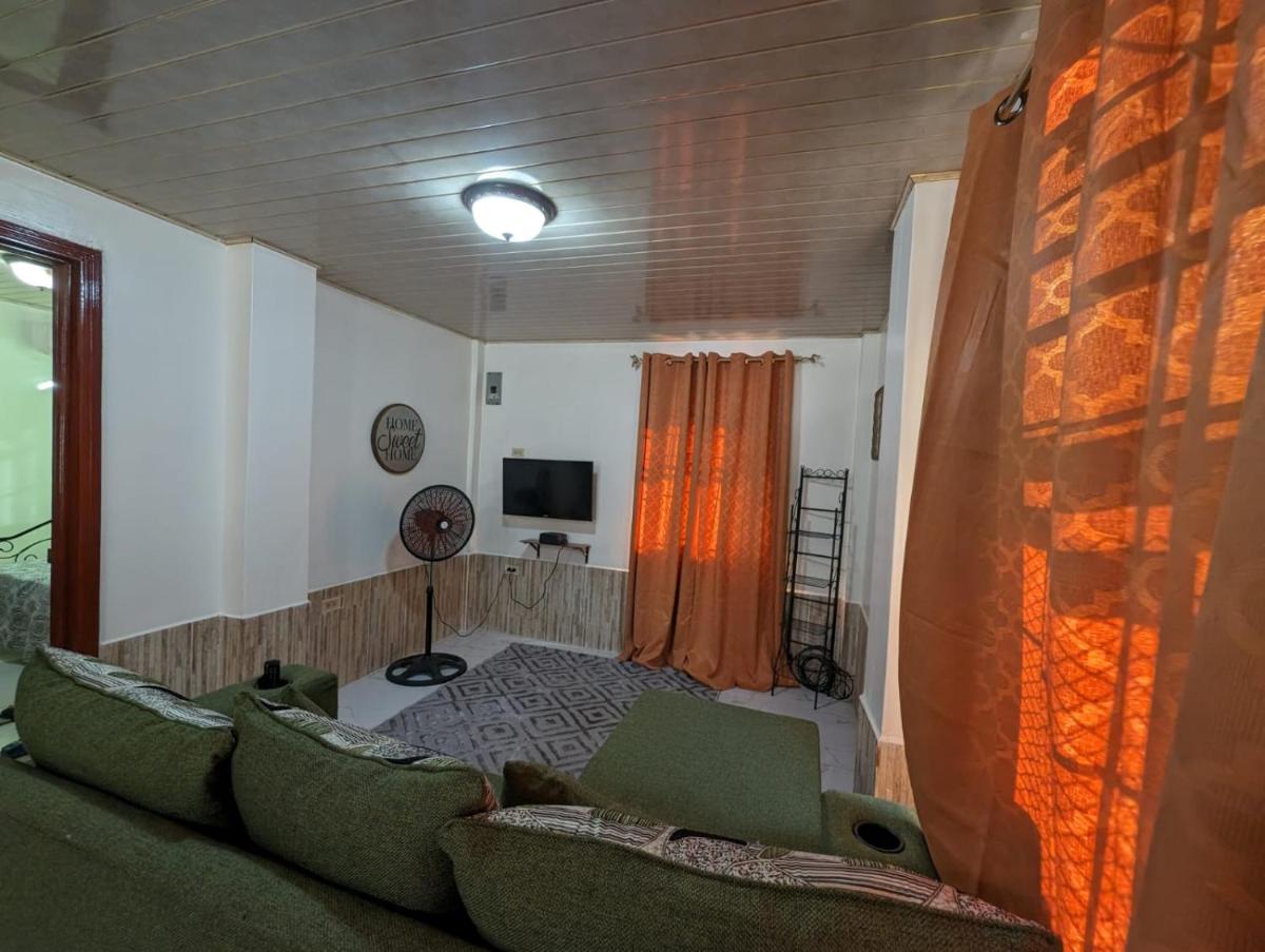 Comfy and Cozy Apartment - Hizvo
