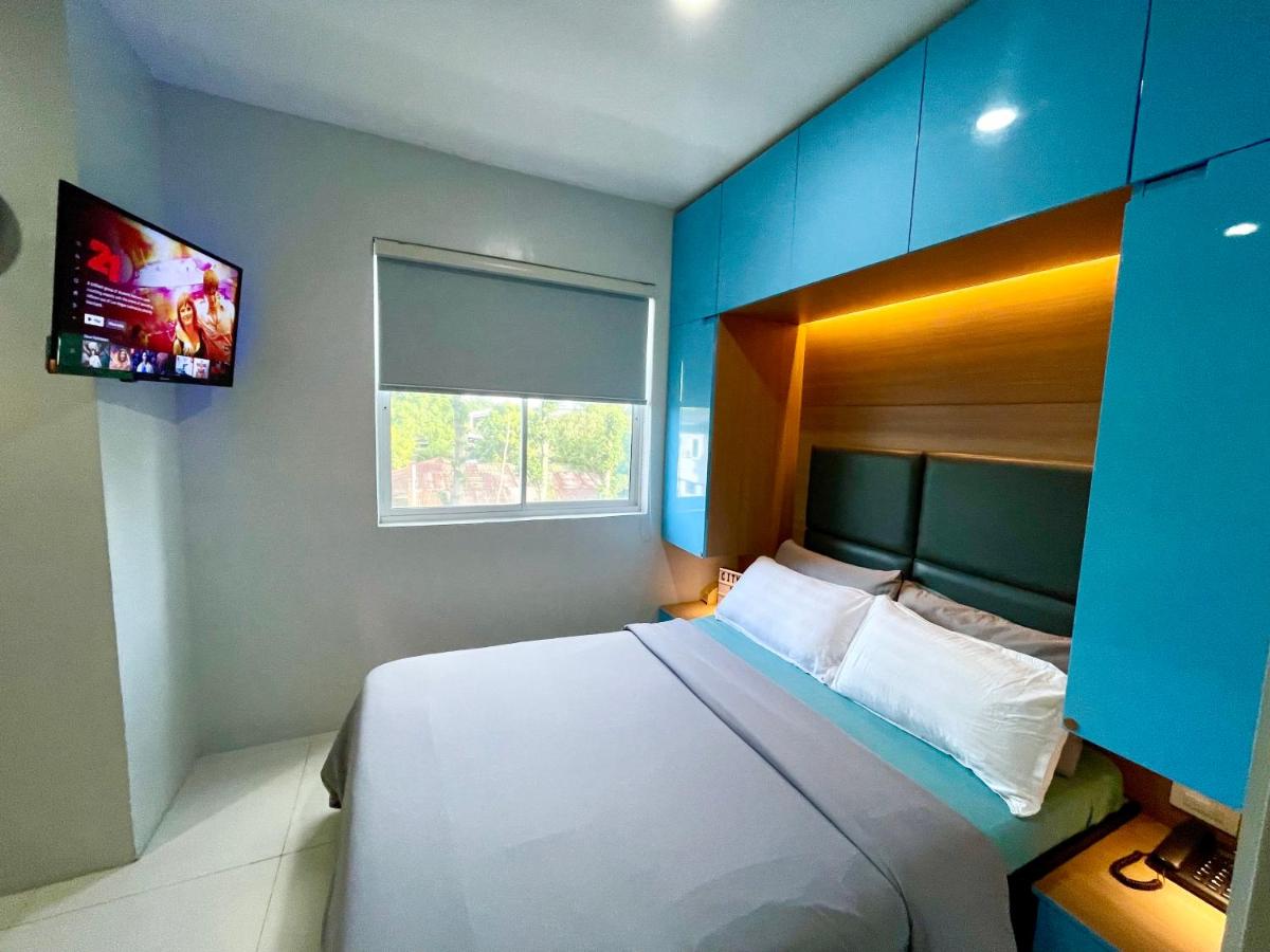 Cityscape Residences 315 - Housity