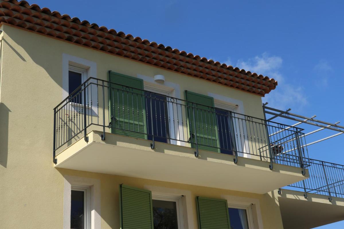 Balcon ou terrasse dans l'établissement La Bastide de l'Oliveraie