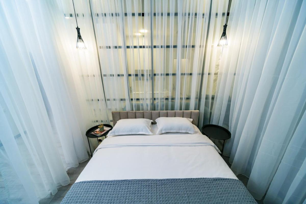Suitetrails - Rooftop apartment on 13 Buzand street by Sweet Home