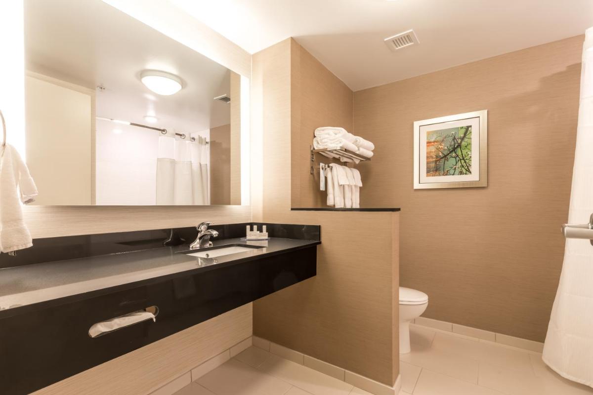 Fairfield Inn & Suites by Marriott Asheville Tunnel Road - Housity