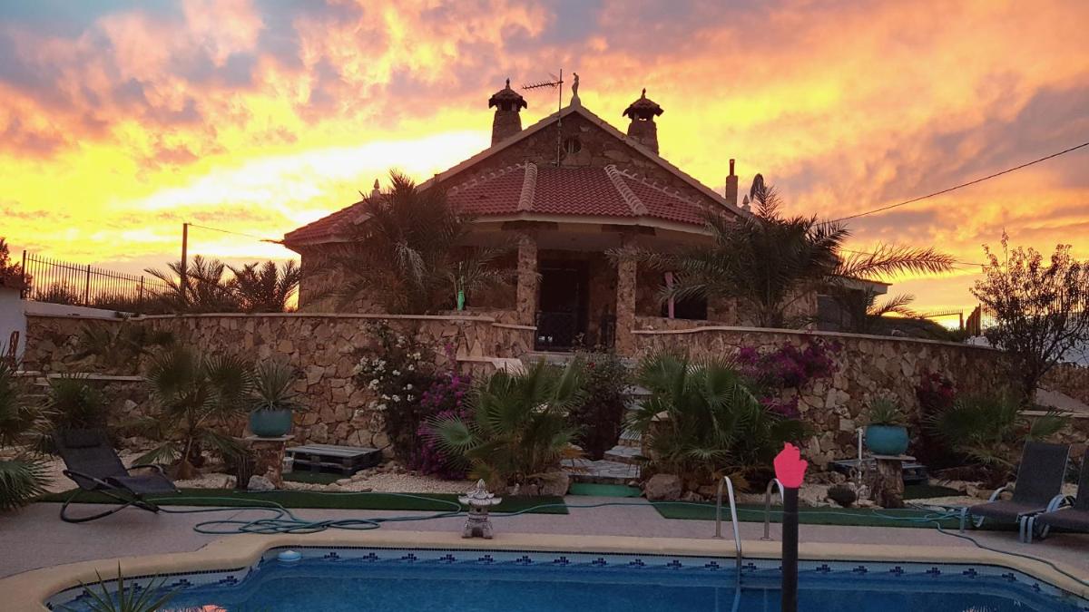Charming Villa La Mar - Housity