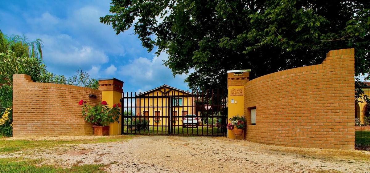 CA' LEONE - Sans Souci - Apartment with Pool - Housity