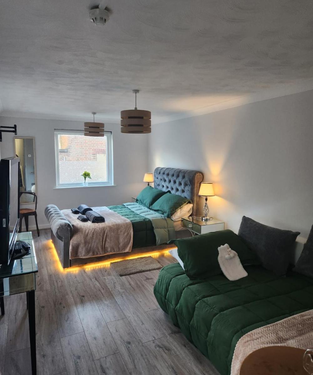 Alexandra Palace Sleep Overs - Housity