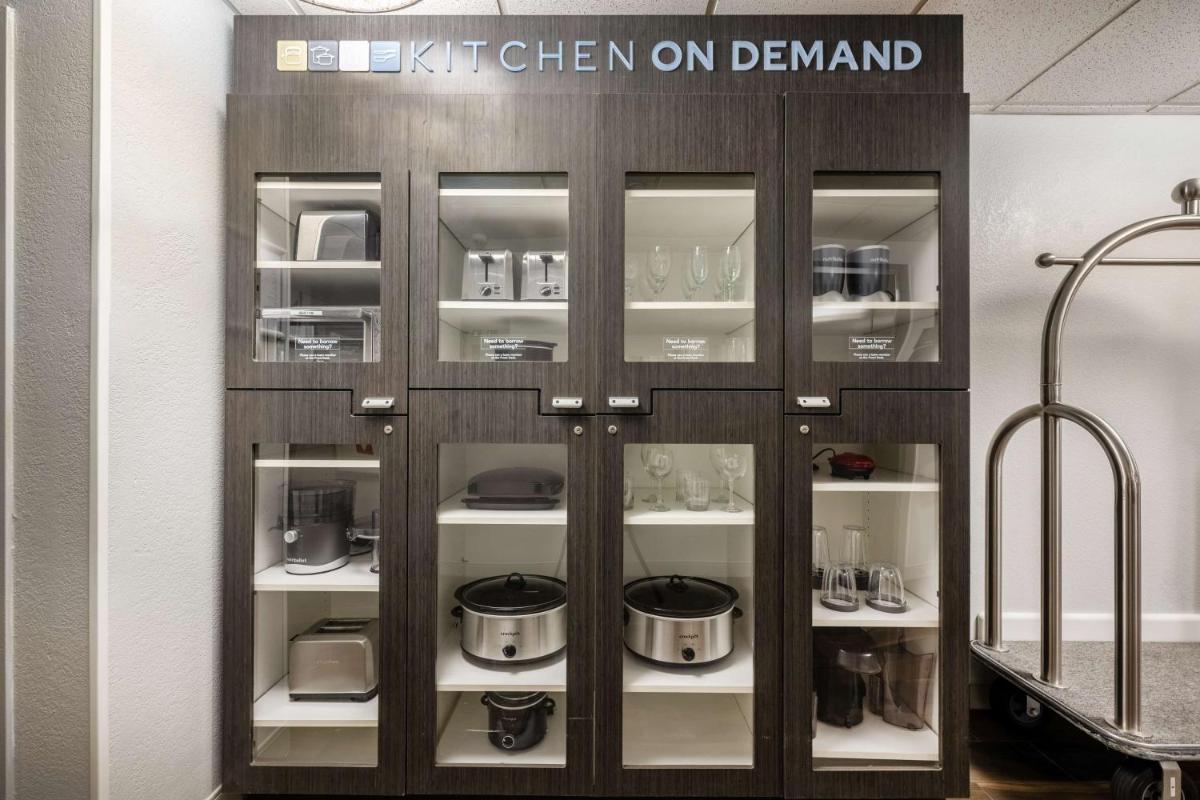 Sonesta Simply Suites Jersey City - Housity