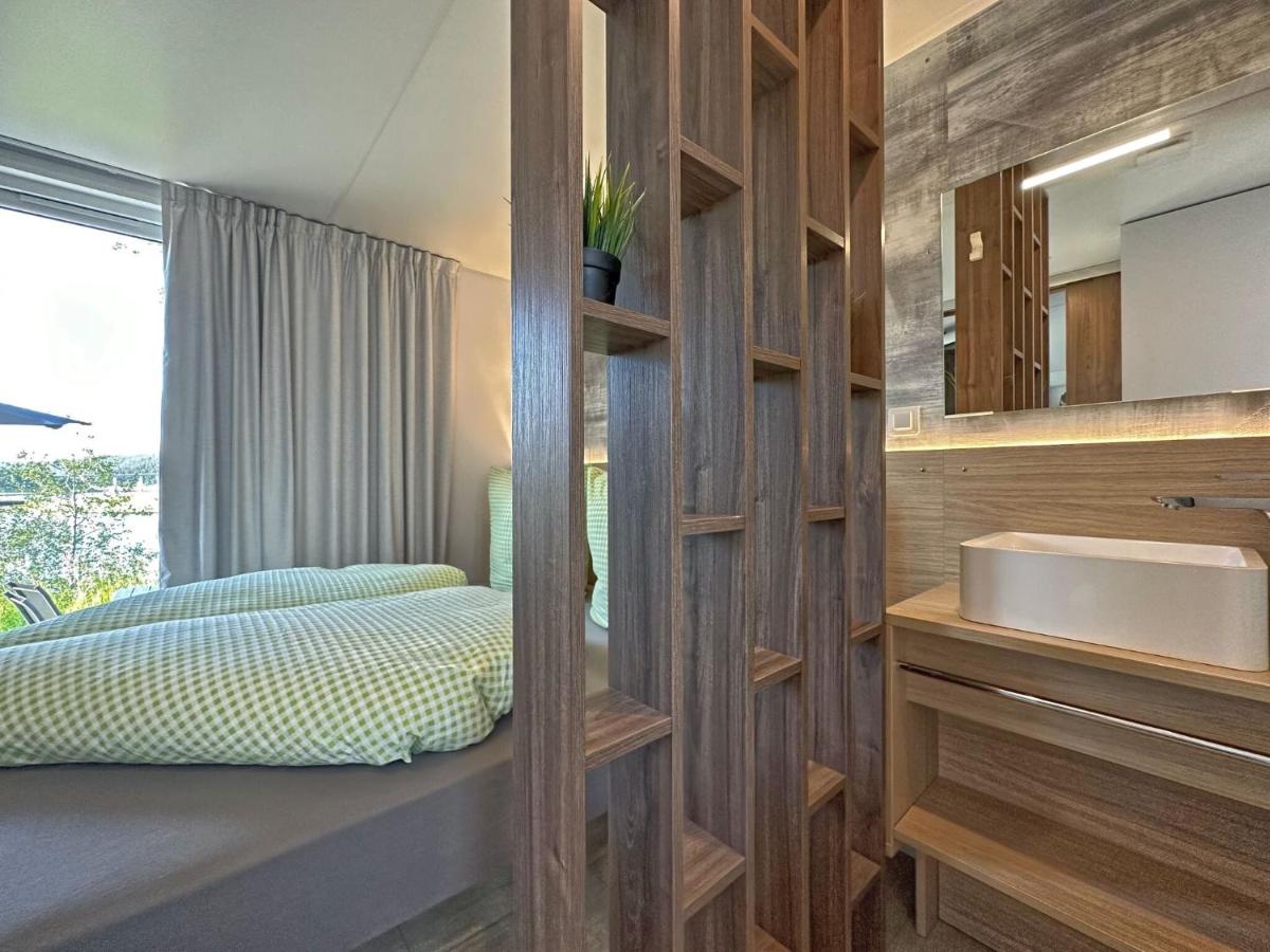 Feriendorf Seeblick - Tinyhouse direkt am See - Housity