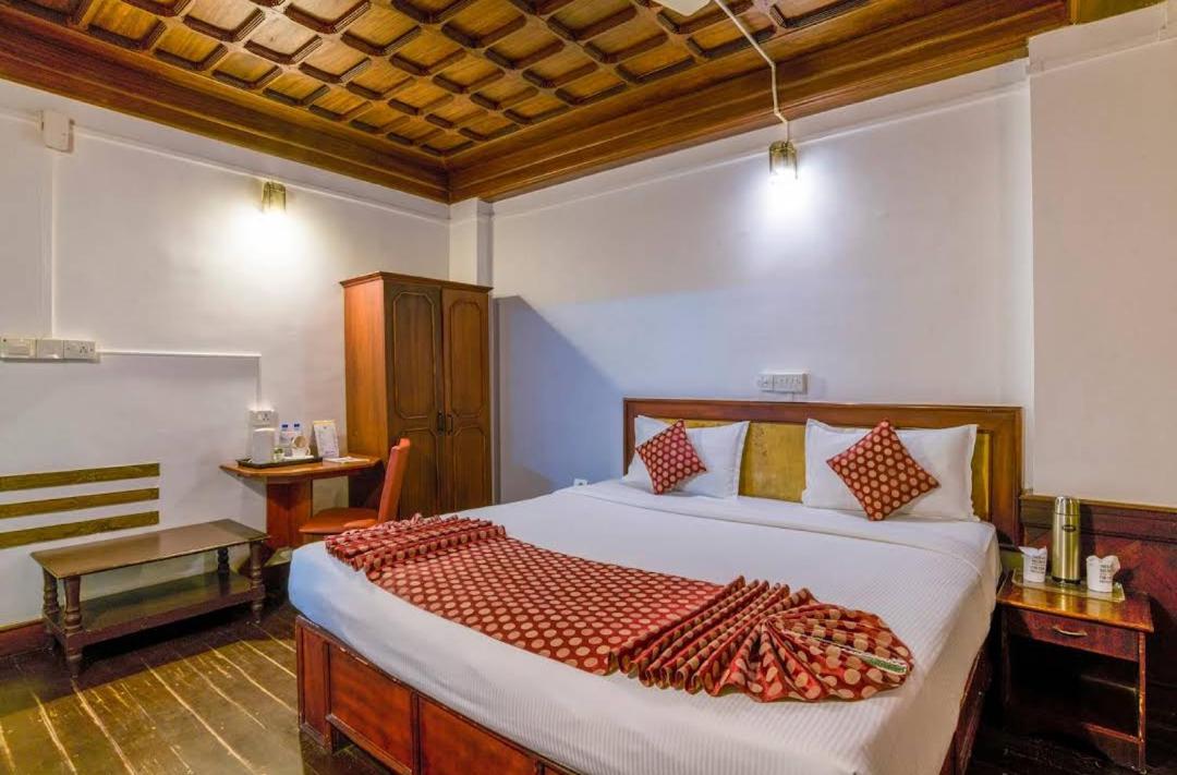 Emerald Resort Thekkady - Housity