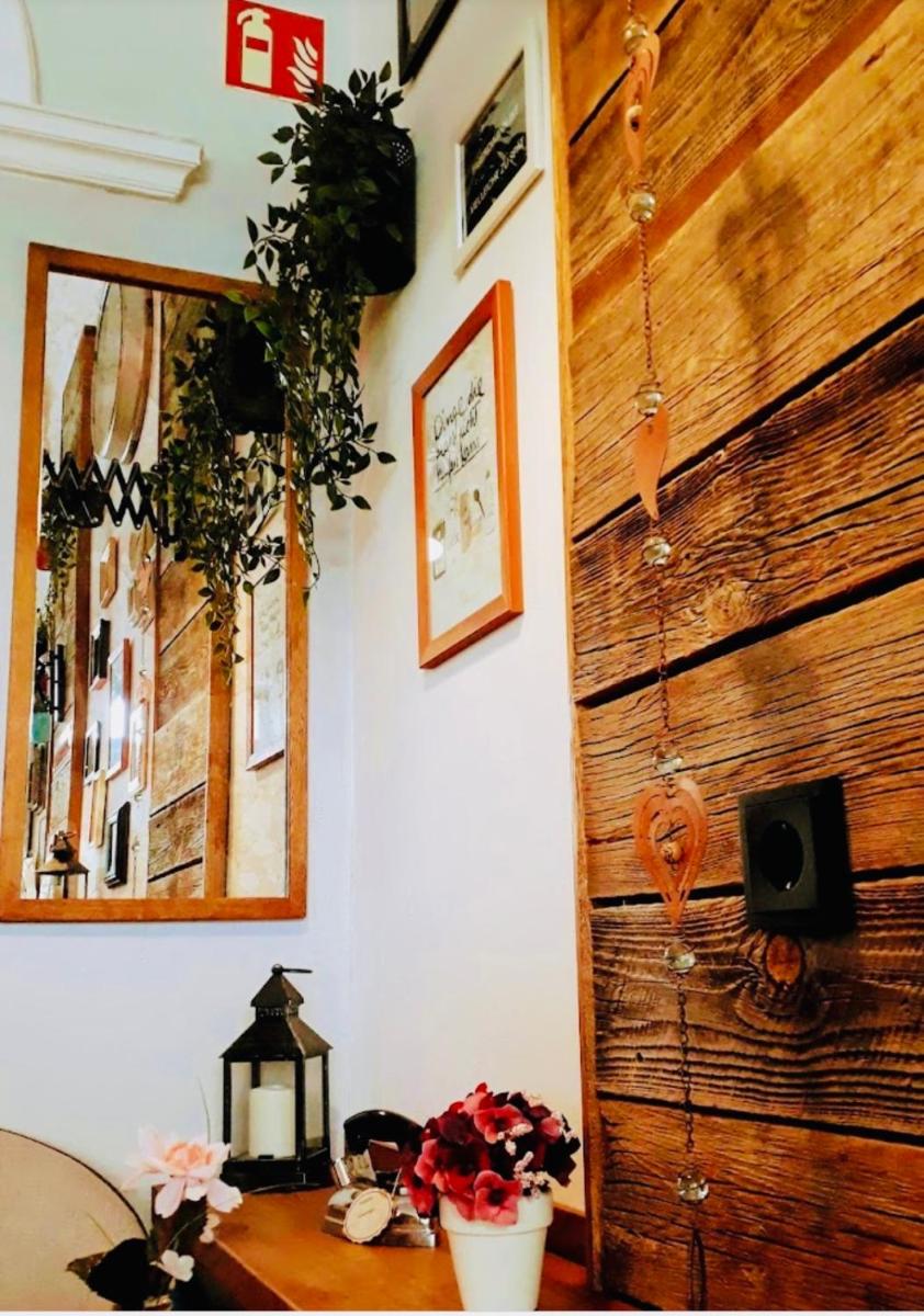 Pension Wunderbar - Housity