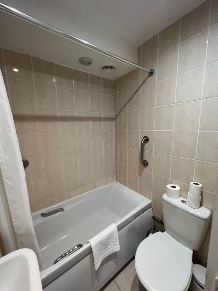 Hermitage Park Hotel - Housity