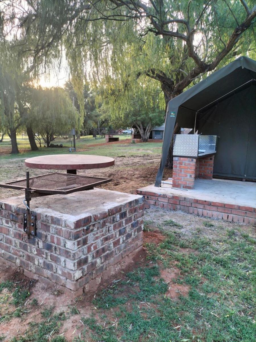 Riverbend Camp - Self-catering Luxury Glamping Tent - Housity