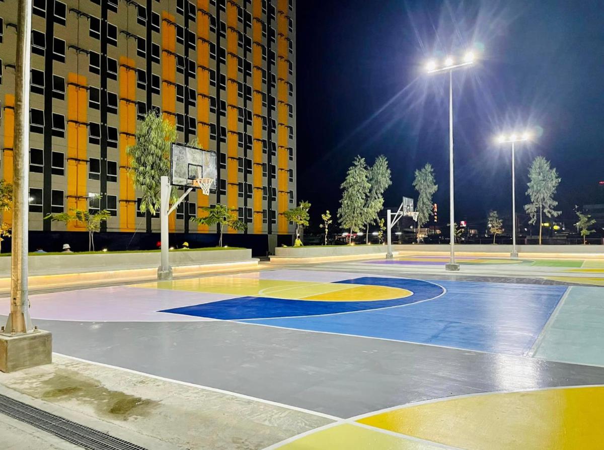 Staycation in Pasig - Near SM East Ortigas - Housity