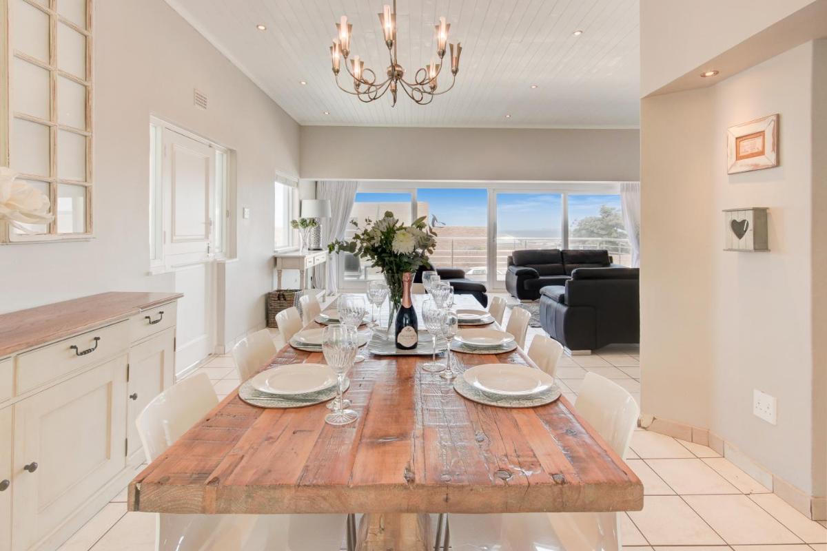 Seaside Villa - Housity
