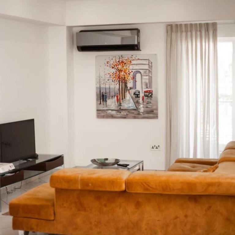 Luxurious Superior Room Space Available - Housity