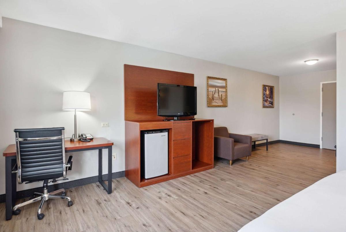 Saco Bay Hotel - Housity