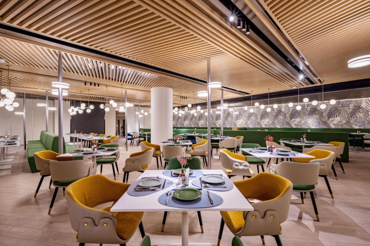 Hilton Garden Inn Nanjing Hexi Olympic Sports Center - Housity