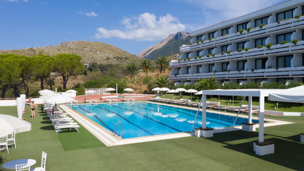 Grand Hotel Pianeta Maratea Resort - Housity