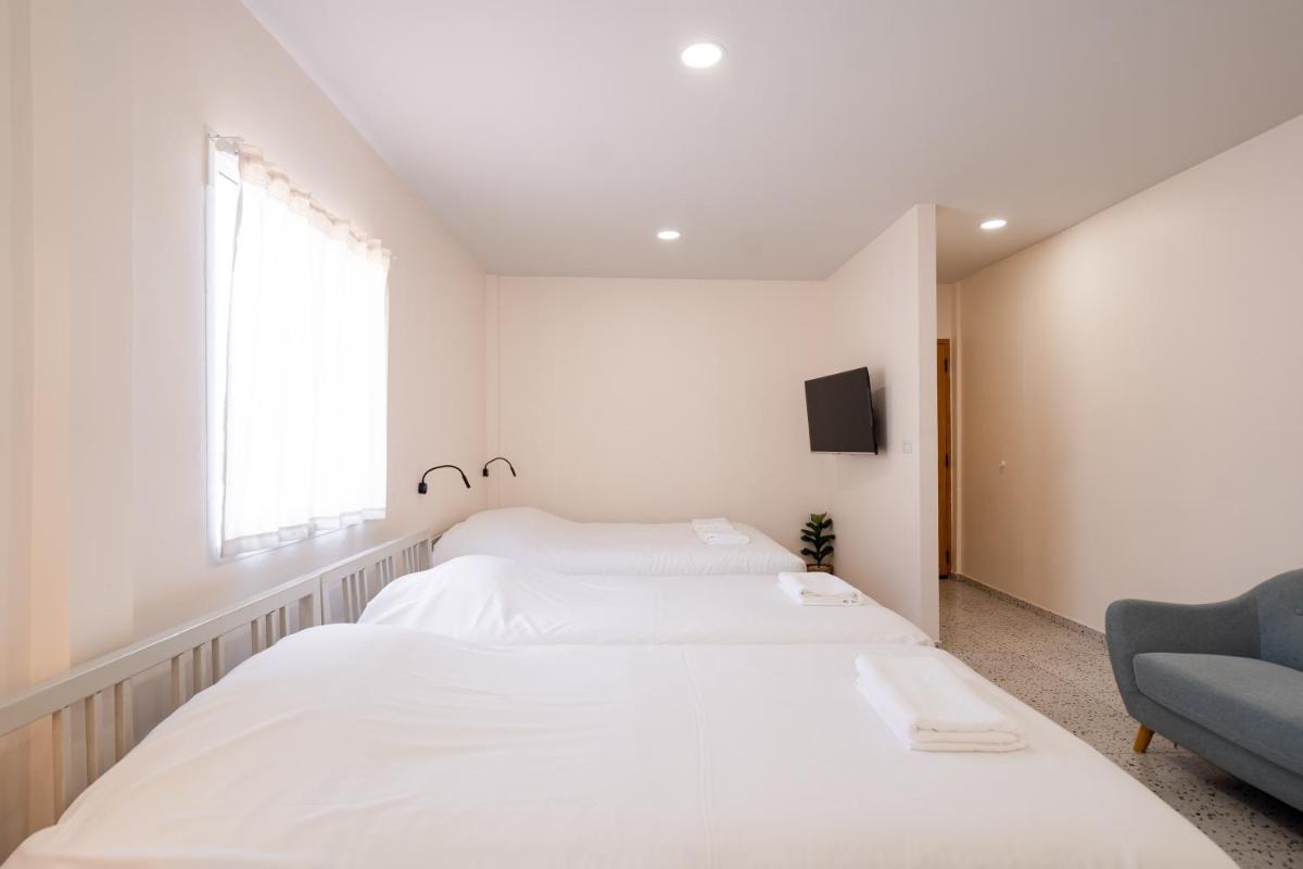 Yimwhan House 02, Ayutthaya old town - Housity