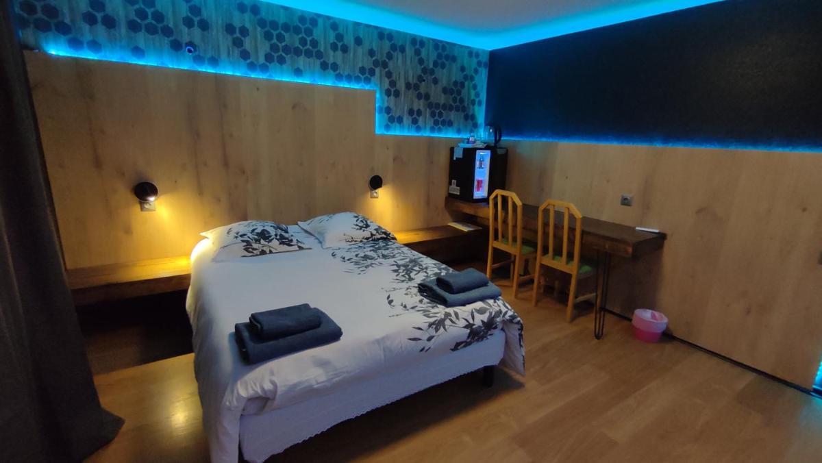 Logis Auberge de la Poirie - Housity