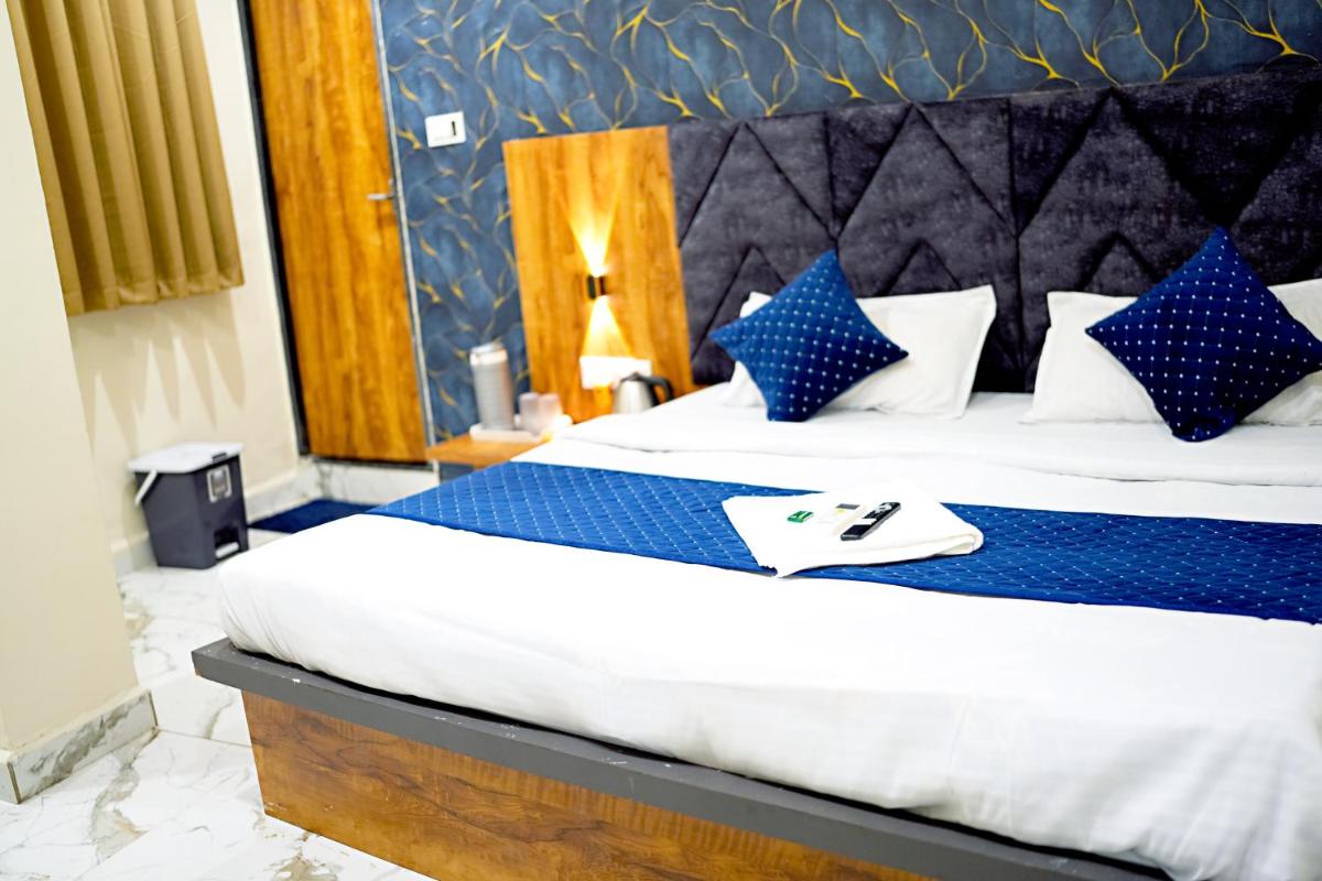 Hotel Mahalok Palace - Housity