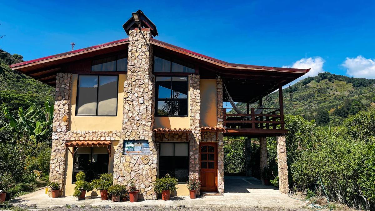 Juliet's Coffee House - Housity