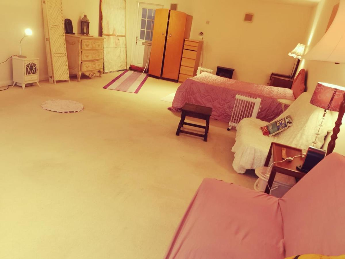 Enfield Lock Business stay house - Housity