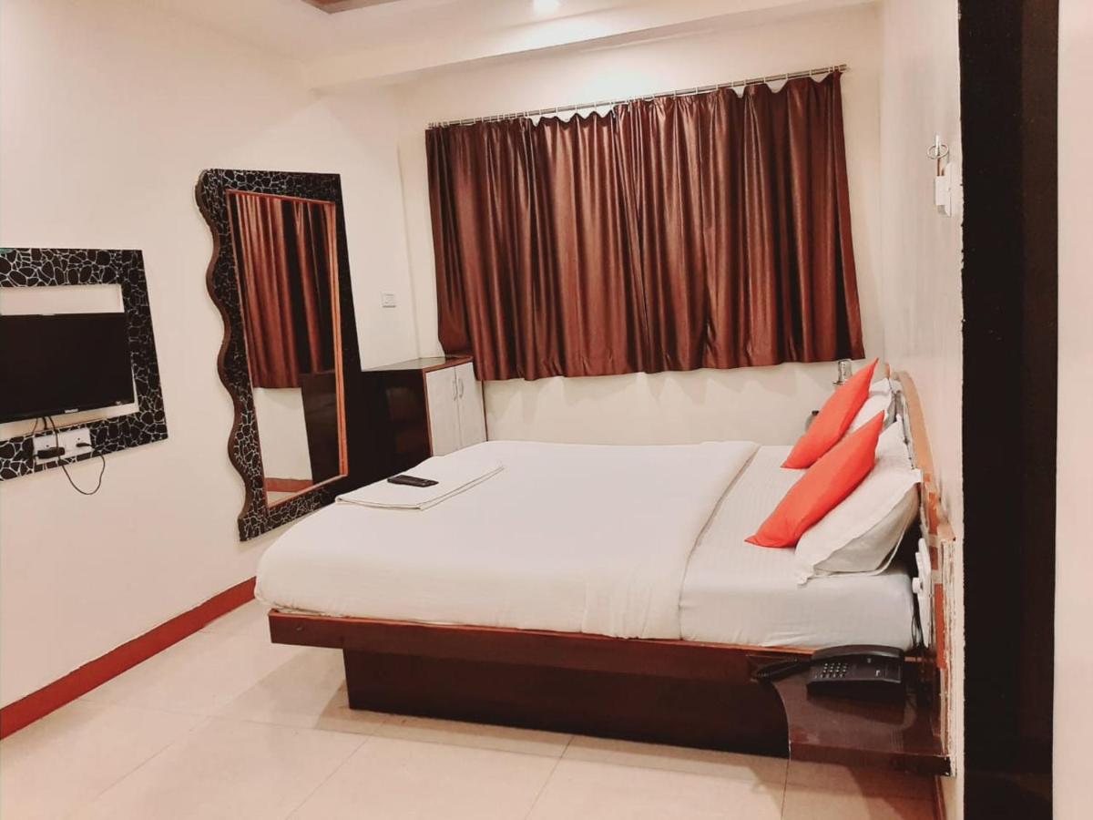 Hotel Savairah Palace - Housity