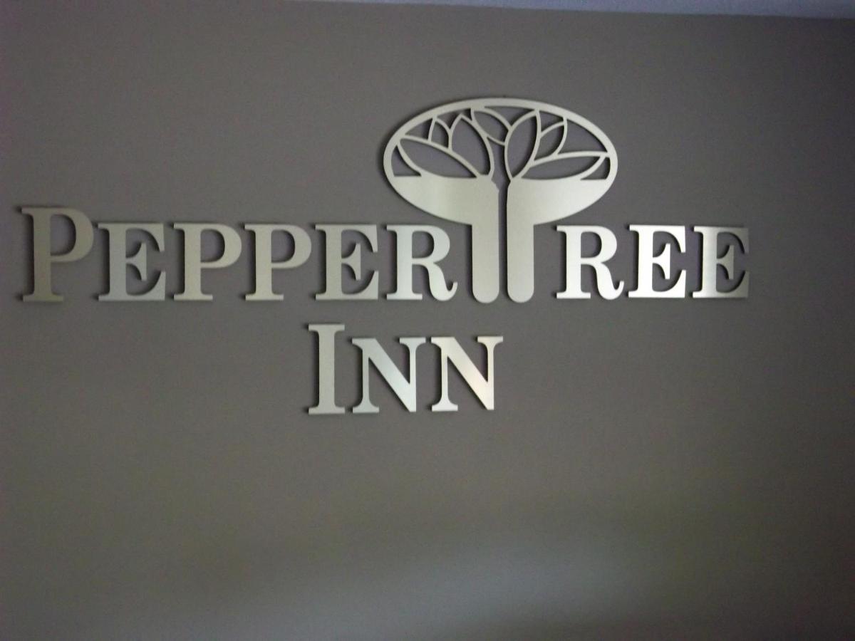 Pepper Tree Inn - Housity