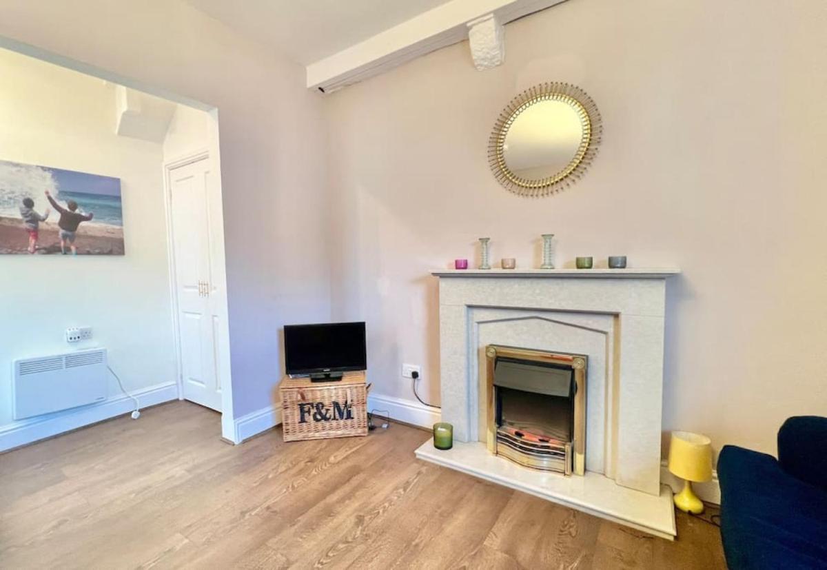 Beautifully decorated bright and cosy cottage - Housity