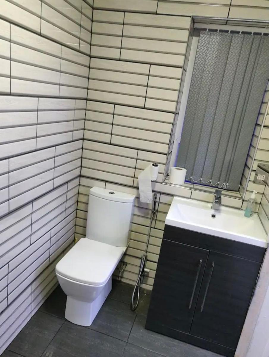 Rooms for rent in Solihull - Housity