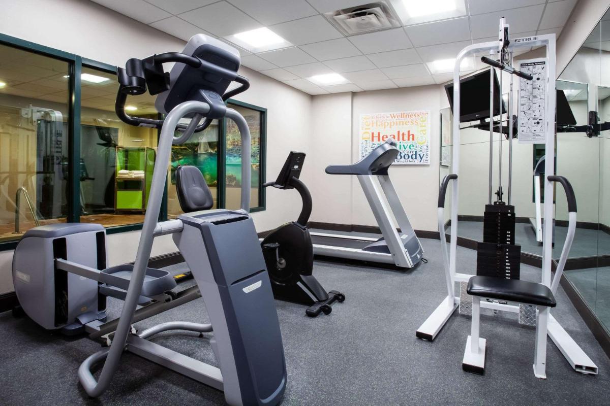 Wingate By Wyndham - Orlando International Airport- Free Hot Breakfast - Housity