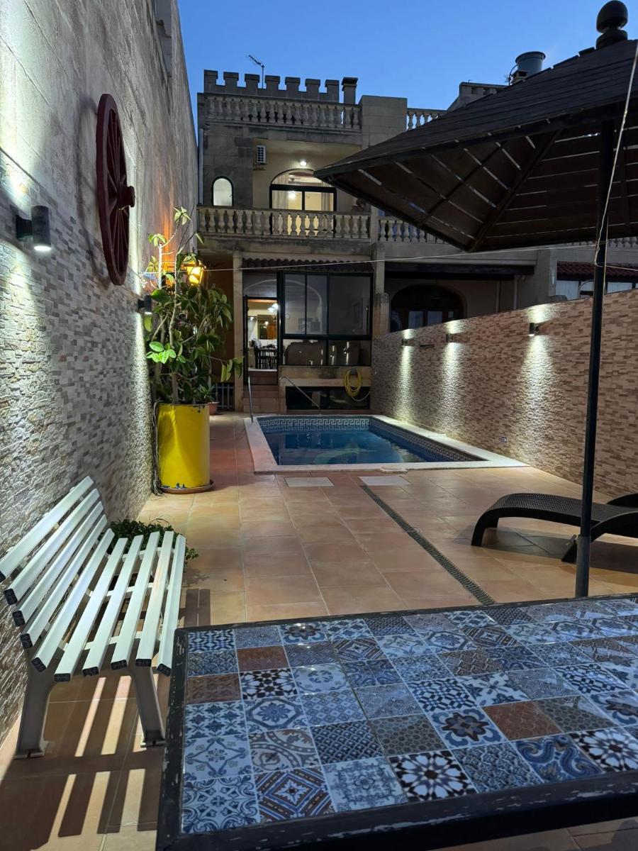 Tal-Bir Farmhouse - Housity