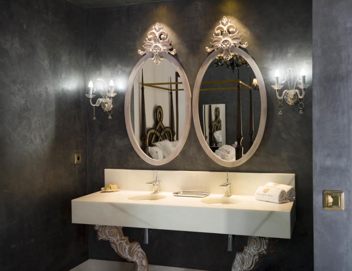 Un baño de Hotel Palacio De Úbeda 5 G.L
