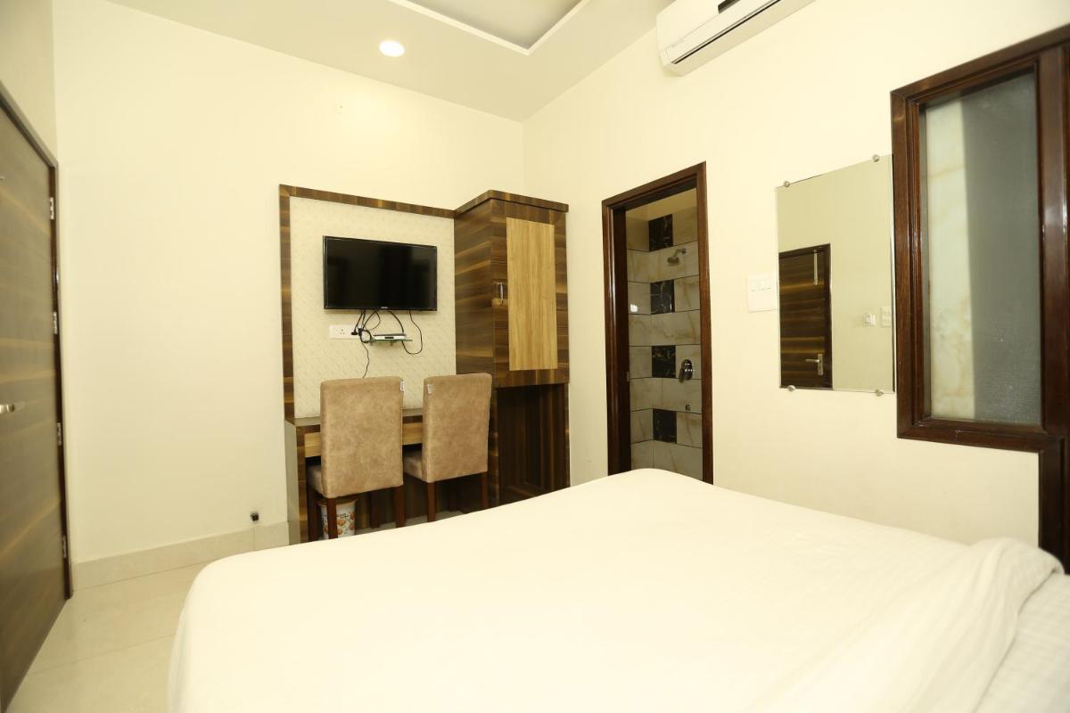 OM SAI B&B - Housity