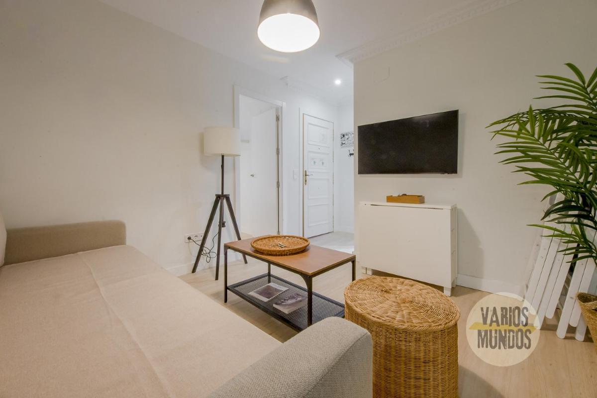 Nuevo Apt de 7pax en Calle Mayor 11 en la Puerta del Sol - Housity