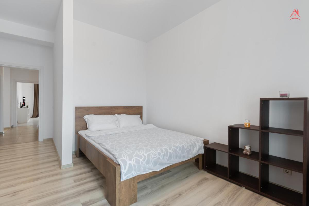 Northlight Residence - Large Apartment and Private Parking - Housity