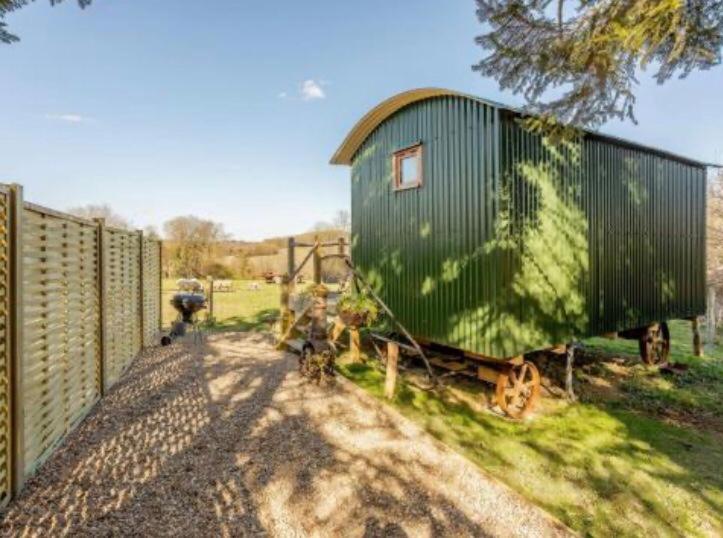 Pooks Rest - Housity