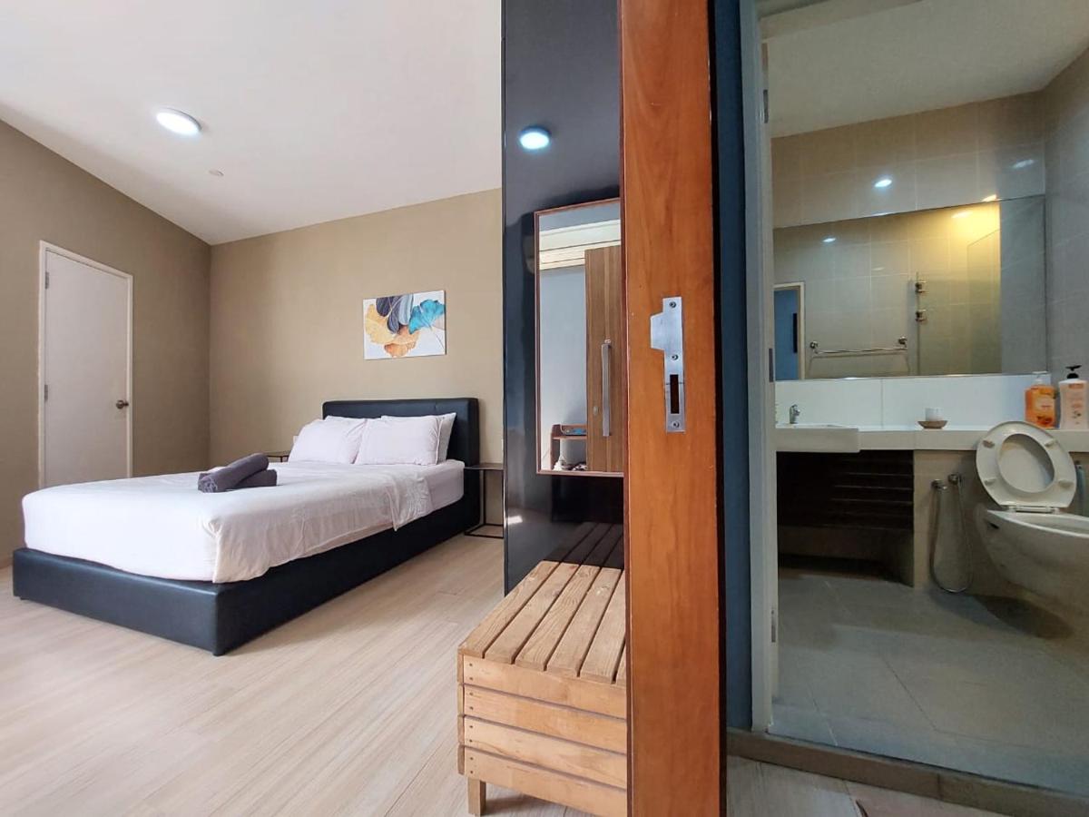 118 Island Plaza Suite City8 by Joal - Housity